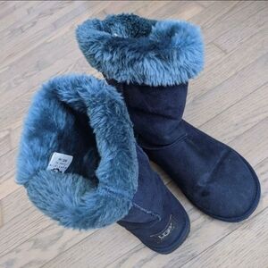Ugg Australia tall suede blue boots, women's W6